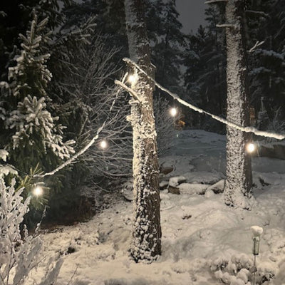 SELED ULKOVALOSARJA /VALOKETJU ULKOKÄYTTÖÖN VAIHDETTAVILLA E27 LED -LAMPUILLA. 10m / 10 lamppua