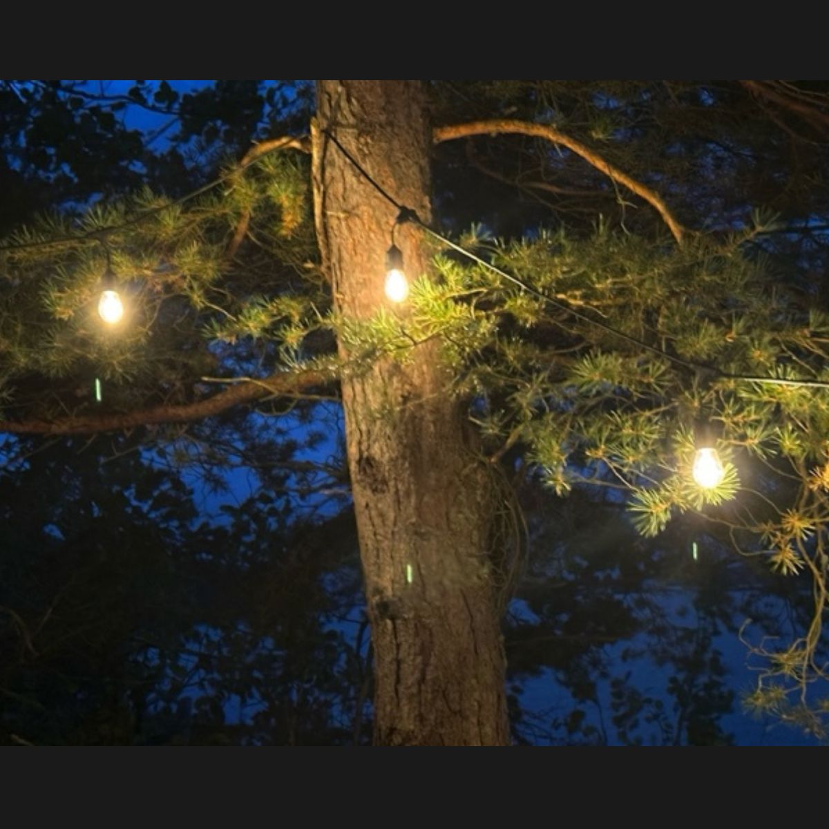 SELED ULKOVALOSARJA /VALOKETJU ULKOKÄYTTÖÖN VAIHDETTAVILLA E27 LED -LAMPUILLA. 10m / 10 lamppua